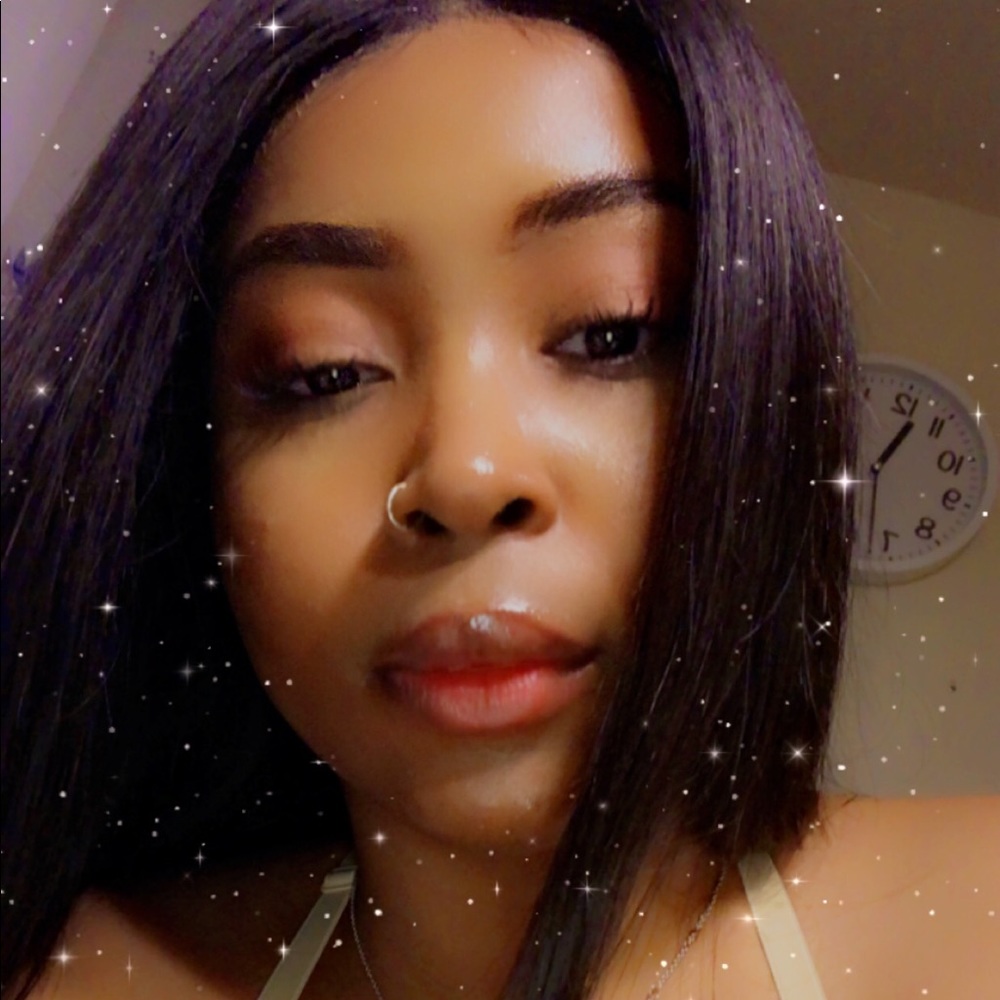 Meet your Posher, Jasmine